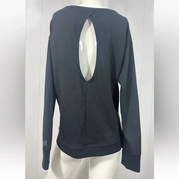Victorias Secret Sport Black Pullover Sweatshirt Keyhole Open Back High Low Sz M - Picture 4 of 10